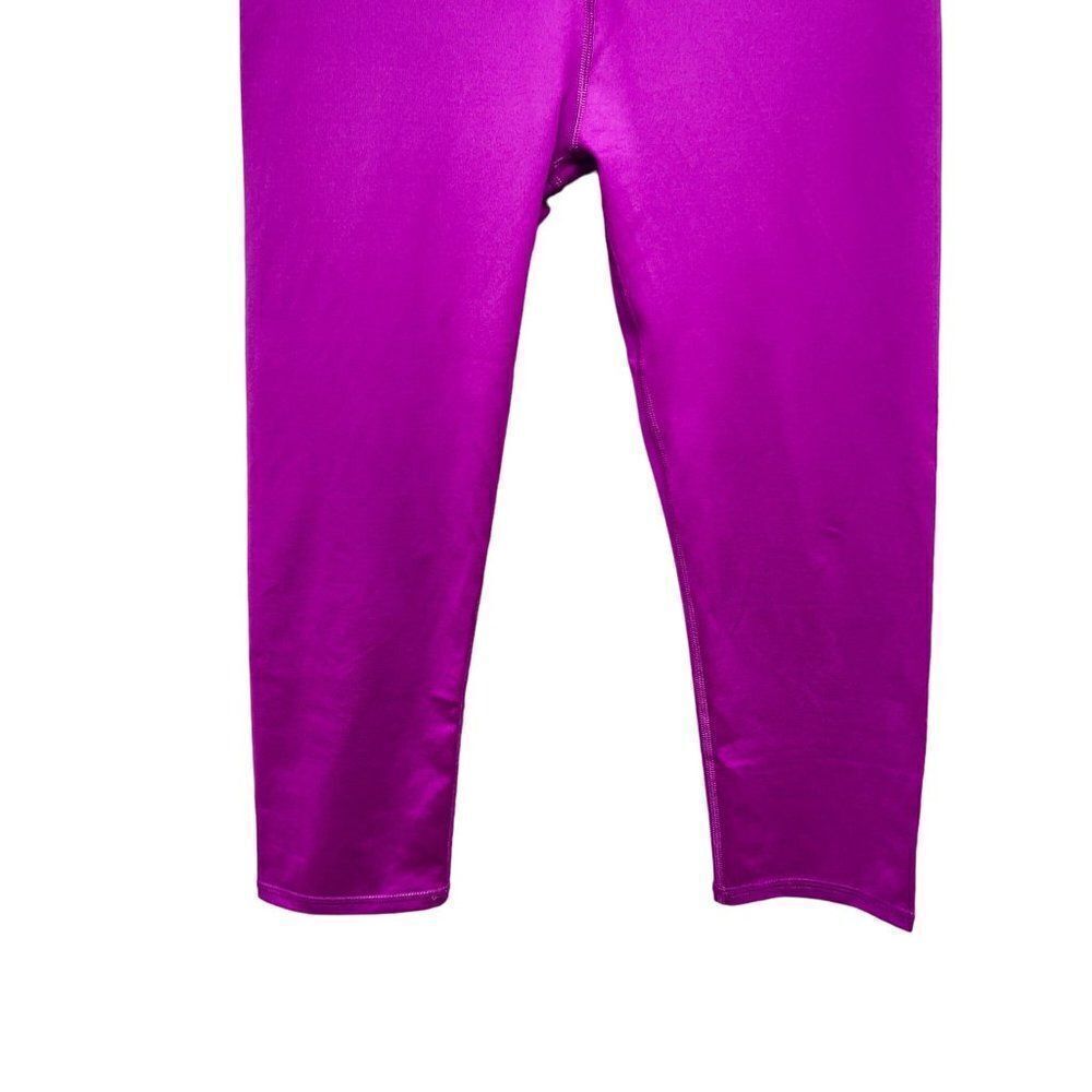 Fabletics Salar Solid Powerhold Capri Cropped Ath… - image 6